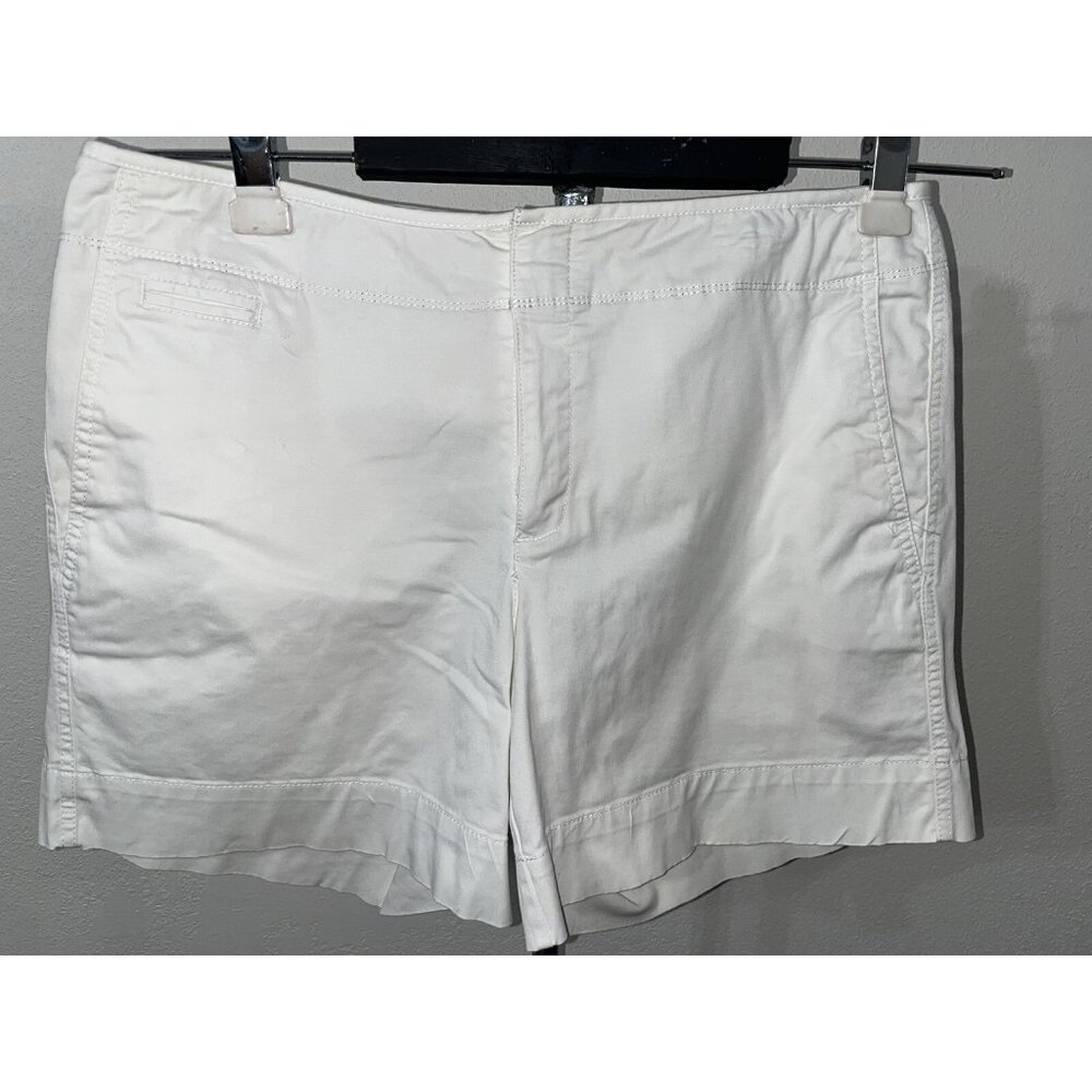 Dockers Shorts Womens 12P 36x6 Off White Mid Rise